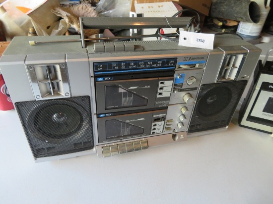 2 Stereo Cassette Players