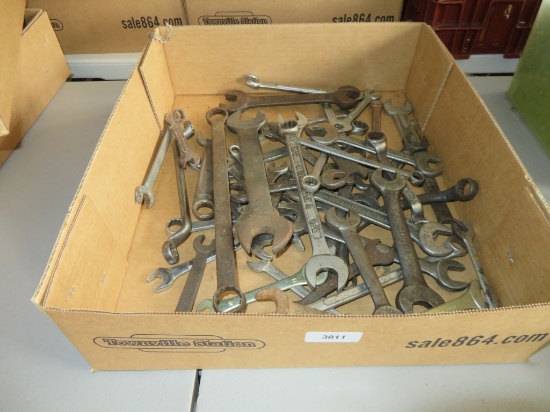 Box lot of wrenchs