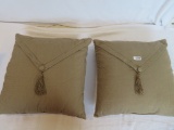 2 Decorative Throw Pillows