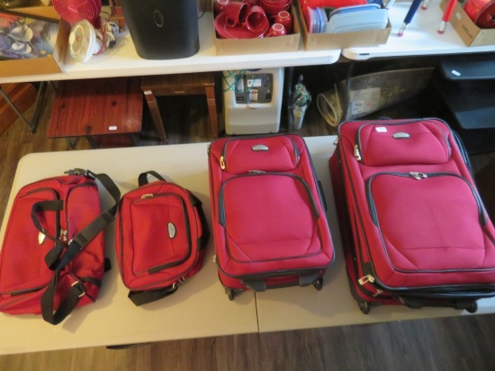 4 Piece DOCKERS Luggage Set