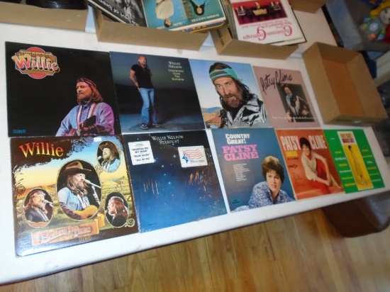 Lot of 9 Albums Willie Nelson & Patsy Cline