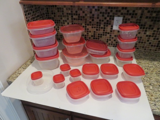 Large Lot of Rubbermaid Containers