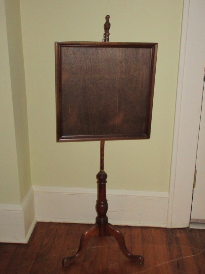 Victorian Style Pole Fire Screen