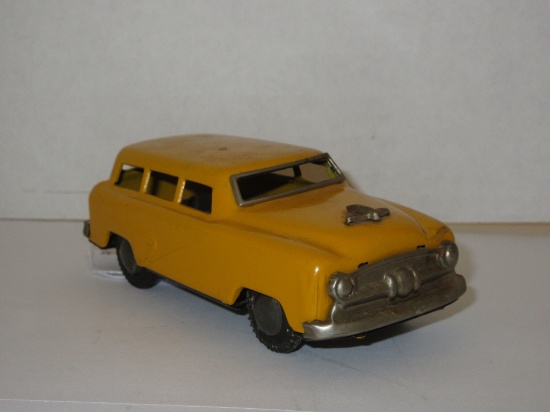 Tin Litho SUV Type Friction Toy
