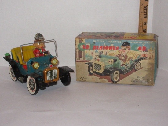 "Old Fashioned Mystery Car" Battery Operated - Beautiful Tin Litho Piece