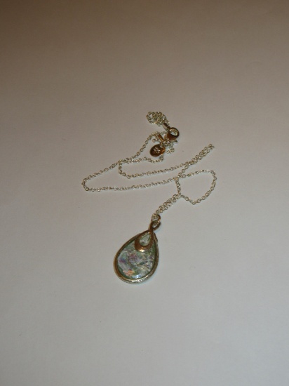 Beautiful Pendant w/ Opal Chips & Chain