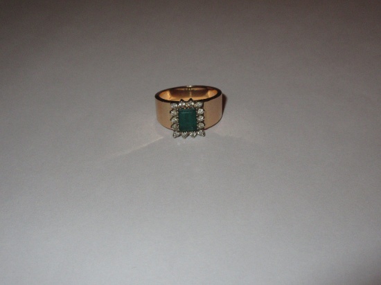 14K Ladies Emerald Ring