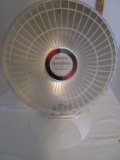 Presto Heat dish w/ Footlight