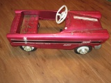 Super Sport Vintage Peddle Car