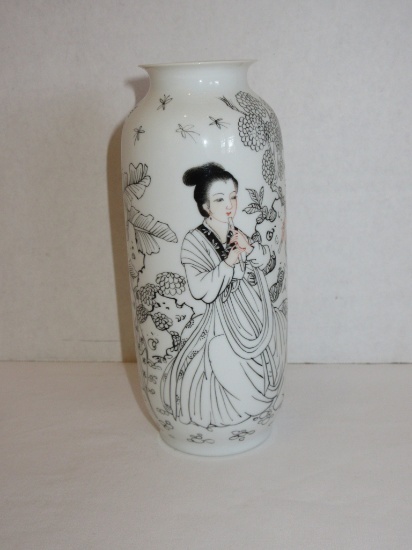 Japanese EggShell Porcelain Vase with Box