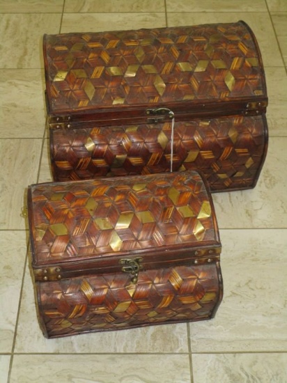 Pair Lidded Baskets