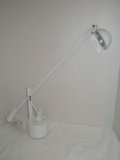 White Metal Contemporary Adjustable Desk Lamp