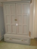 Bachelors Chest , Double Doors, w 5 Drawers on Top & 1 Large Drawer at Bottom