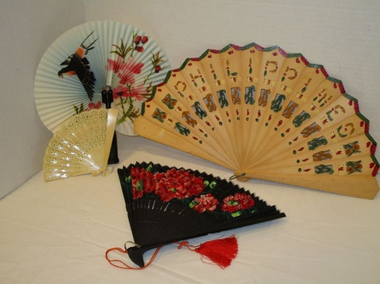 Lot - Assorted Vintage Chinese Fans