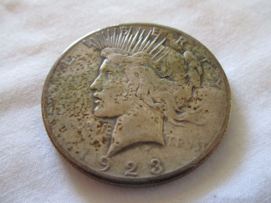 1923 S Silver Peace Dollar