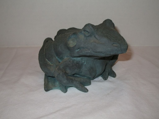 Molded Resin Frog