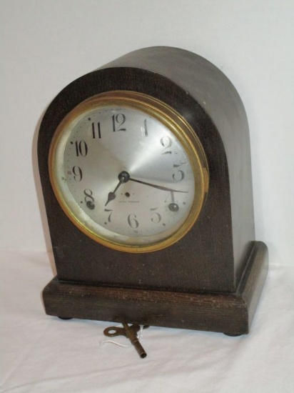 Vintage Clock w/ Key