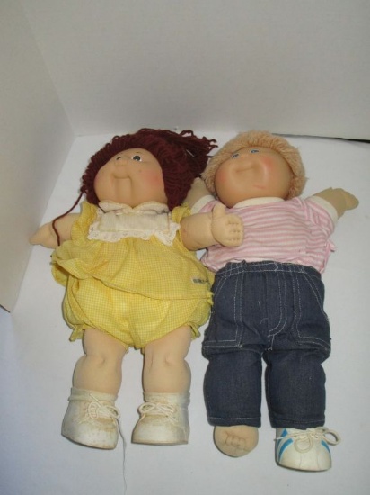 Pair - Cabbage Patch Kids (1) with Reddish Brown Curls w/ Yellow Gingham