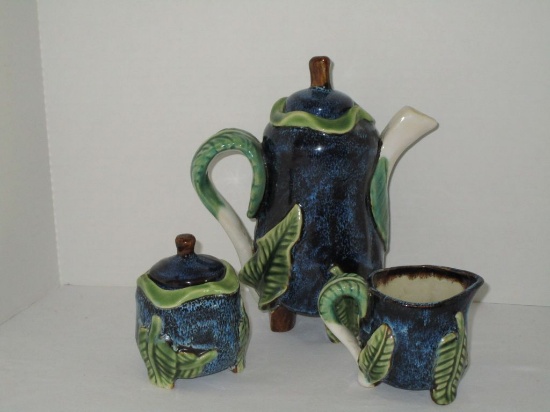 Majolica Style Tea Pot, Covered Sugar & Creamer - Lovely Set!