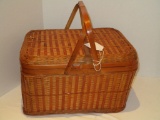 Double Handled Picnic Basket w/ Hinged Lid
