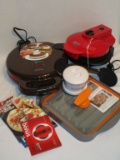 Lot - Assorted Kitchenware - Electric Ready Set Go Set Omelet Maker, Microwave Bacon Pan,