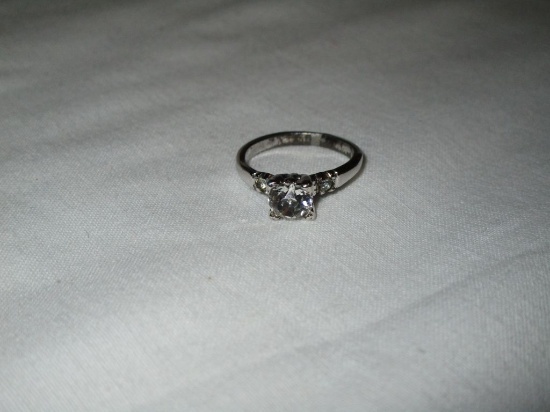 Ladies Silver Pllated Engagement Ring w/ Clear Stone