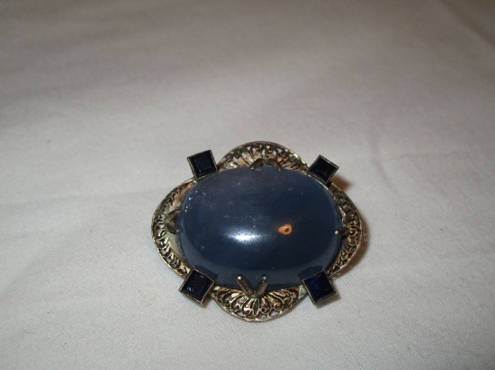 Vintage Sterling Brooch Beautiful Filigree Setting w/ Polished Blue Moon Stone w/ 4 Sapphires