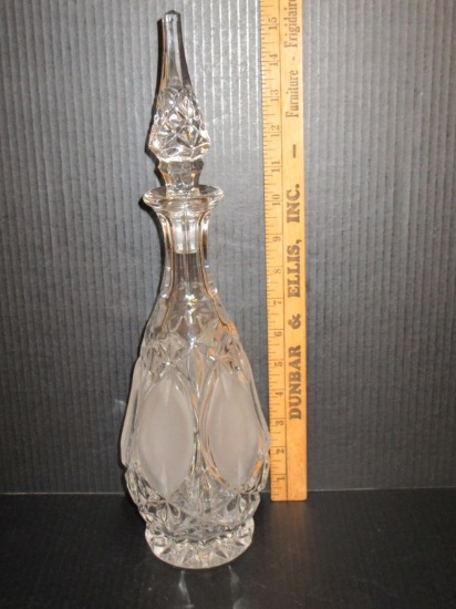 15" Etched & Pressed Glass Decanter w/ Stopper