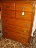Oak 5 Drawer Chest of Drawers