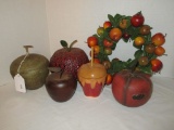 Lot - Assorted Apple Themed Décor