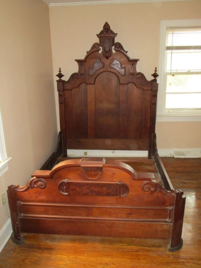 Beautiful Victorian Walnut High Back Bed
