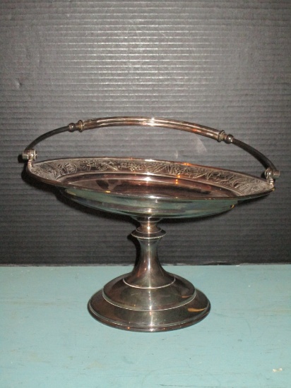 Meriden Silver Plate Co. Quadruple Plate Bride's Basket