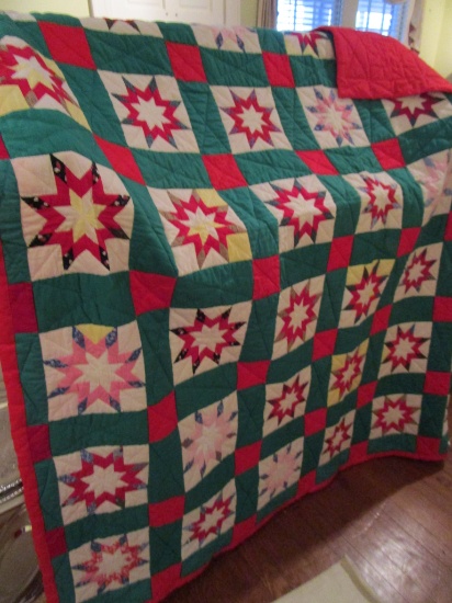 Beautiful Star Pattern Quilt w/ Red Backing