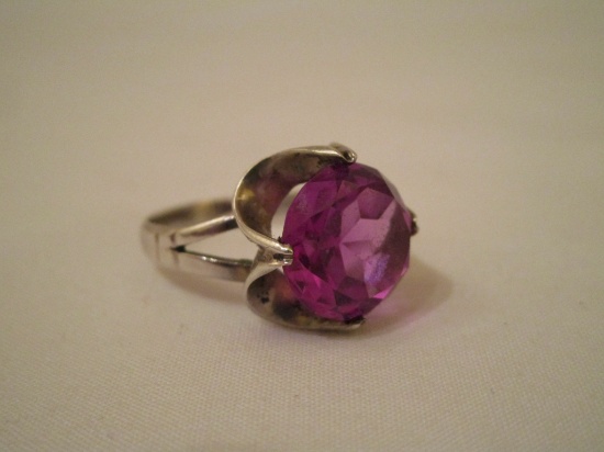 925 Amethyst Ladies Ring Marked Mexico