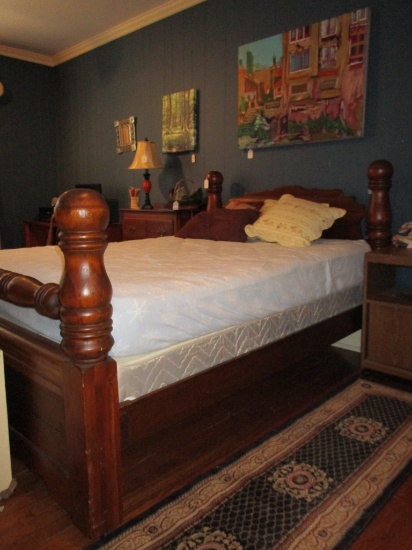 Mixed Wood Full Size Bed w/ Cannon Ball Posts