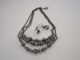 Lot - Necklace & Earrings