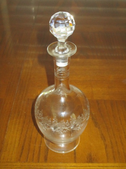 Beautifully Etched Crystal 9"Decanter w/ Multifaceted Stopper