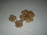 Gold tone Retro Brooch & Earrings