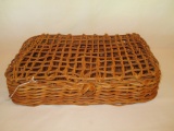 Wicker Basket with Hinged Lid   3 1/2