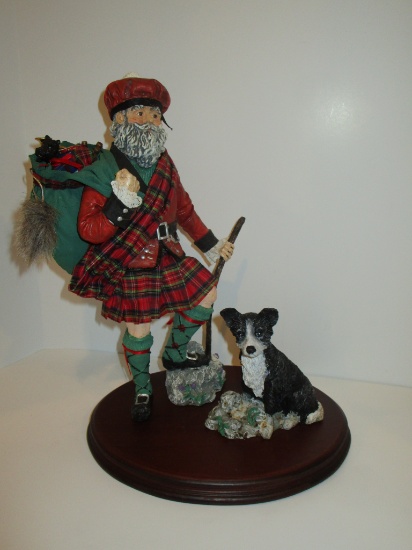 Molded Scottish Santa w/Dog on Teak Stand