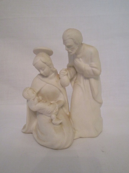 Goebel Nativity Figurine 5"