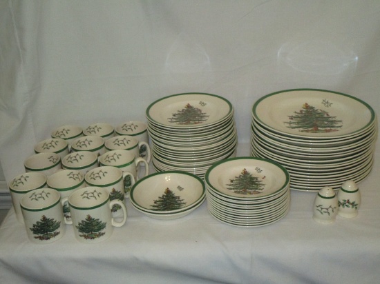 Lot - 72 Pcs. Spode China - Christmas Tree Pattern