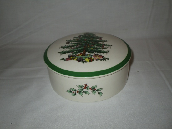 Spode Christmas Tree Covered Dish  Approx.  4 7/8"