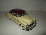1950 Chevy Styleline Deluxe 1:24 Scale Die Cast Model.  Hood ornament
