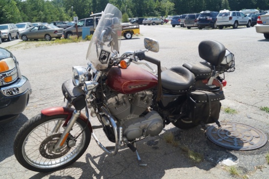 Harley Davidson Motorcycle - 18,315 Miles - Burgandy w/ Leather Saddlebags