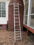 Werner Extension Ladder - 20' Long - Model 96-10 Stabilizer