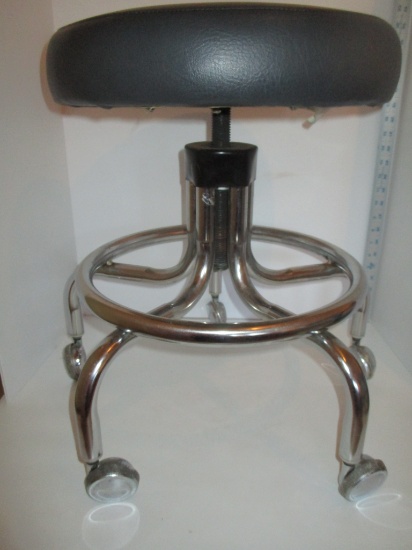 Adjustable Height Mobile Stool Medical Stool