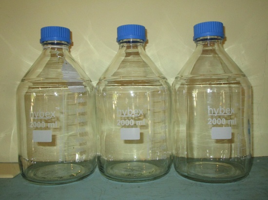3 Capable Round Glass Media-Storage Bottles for Lab