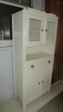 Wooden Kitchen Cabinet w Top Shelf over 1 Drawer & Cabinet Base