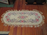 Oval Sculptured Accent Rug w/ Fringe - 55